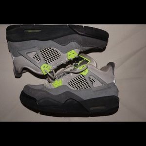 Jordan 4